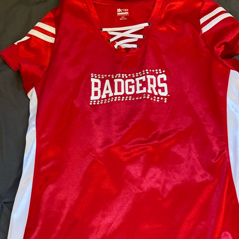 Red Badgers Shirt, Gemstones